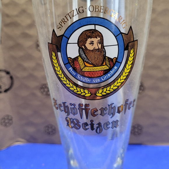 Set of 3 pilsner beer glasses from Europe. - Picture 3 of 9